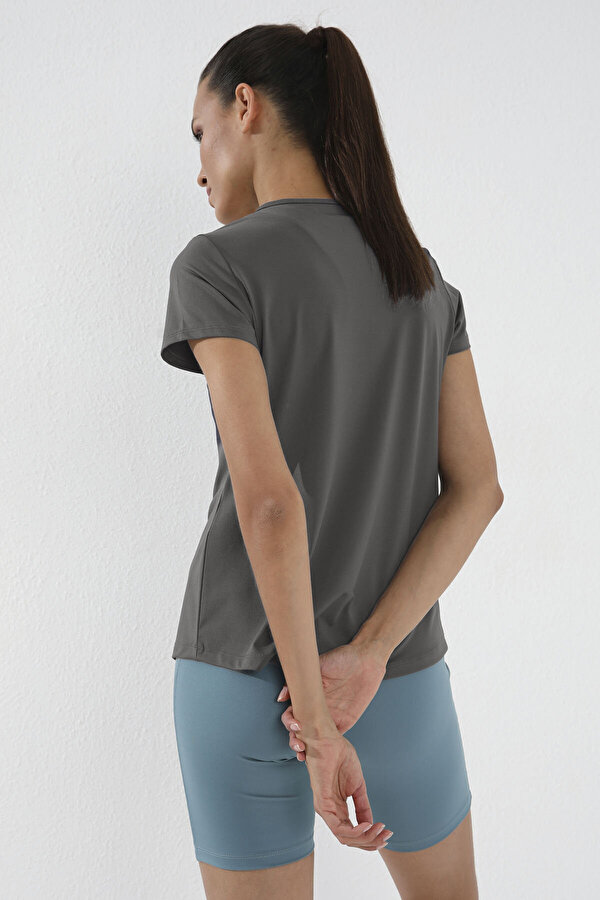 Koyu Gri Basic Kısa Kol Standart Kalıp O Yaka Kadın T-Shirt - 97144