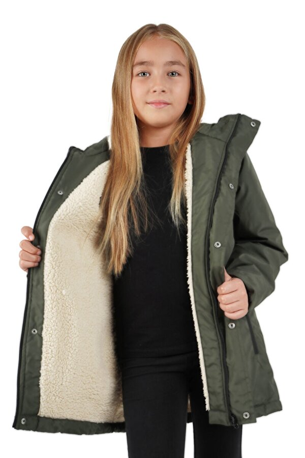 İçi Kürklü Su ve Rüzgar Geçirmez Kapüşonlu Kız Çocuk Mont
