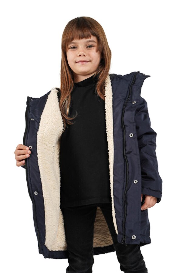 İçi Kürklü Su ve Rüzgar Geçirmez Kapüşonlu Kız Çocuk Mont