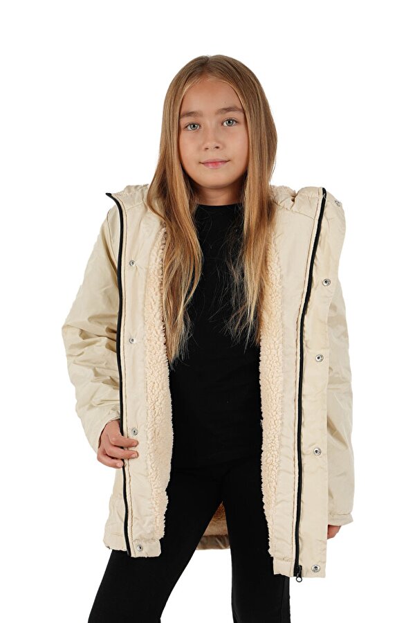 İçi Kürklü Su ve Rüzgar Geçirmez Kapüşonlu Kız Çocuk Mont