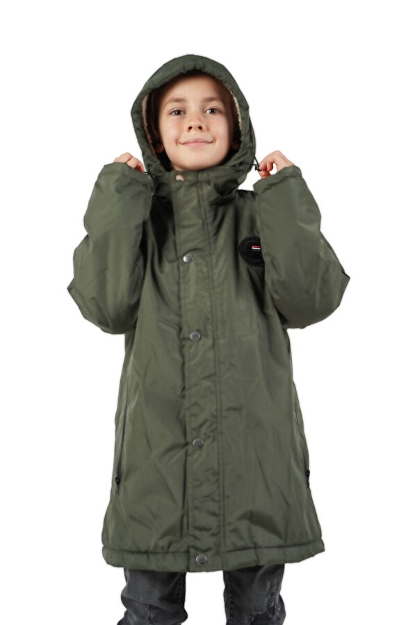 İçi Kürklü Su ve Rüzgar Geçirmez Erkek Çocuk Mont