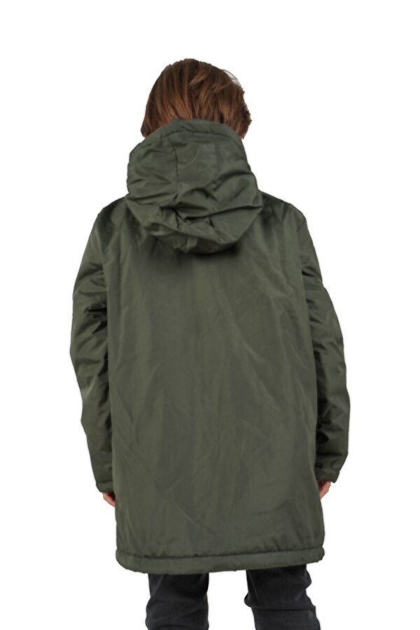 İçi Kürklü Su ve Rüzgar Geçirmez Erkek Çocuk Mont