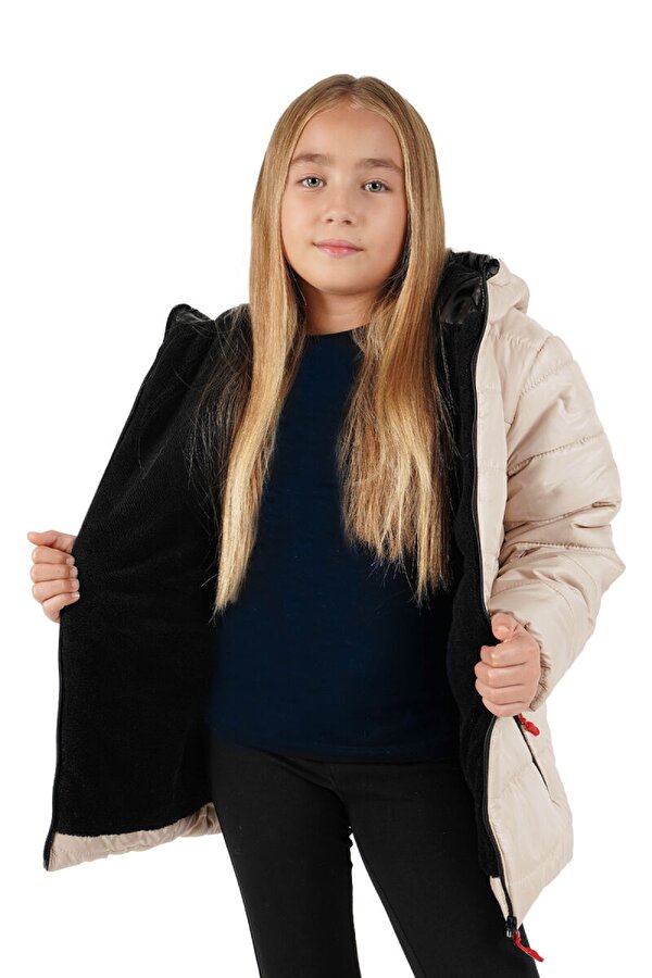 İçi Kürklü Su ve Rüzgar Geçirmez Kapüşonlu Kız Çocuk Mont