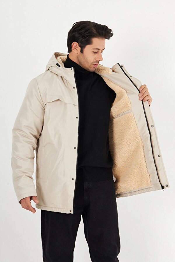 İçi Kürklü Su ve Rüzgar Geçirmez Cepli Kapüşonlu Erkek Mont