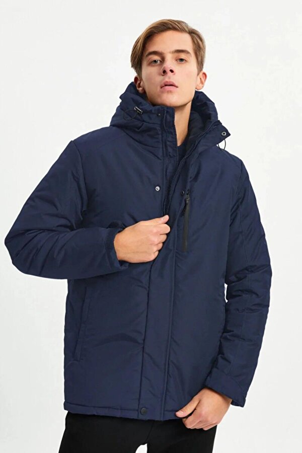 İçi Astarlı Su ve Rüzgar Geçirmez Cepli Kapüşonlu Erkek Mont