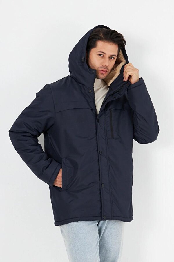 İçi Kürklü Su ve Rüzgar Geçirmez Cepli Kapüşonlu Erkek Mont