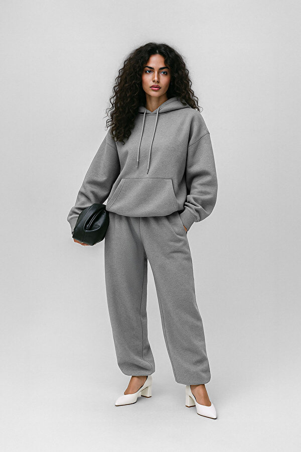 Kadın Kapüşonlu Cepli Gri Sweatshirt