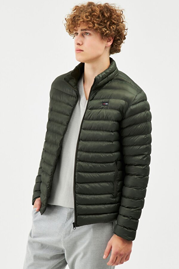 İçi Astarlı Su ve Rüzgar Geçirmez Cepli Erkek Mont