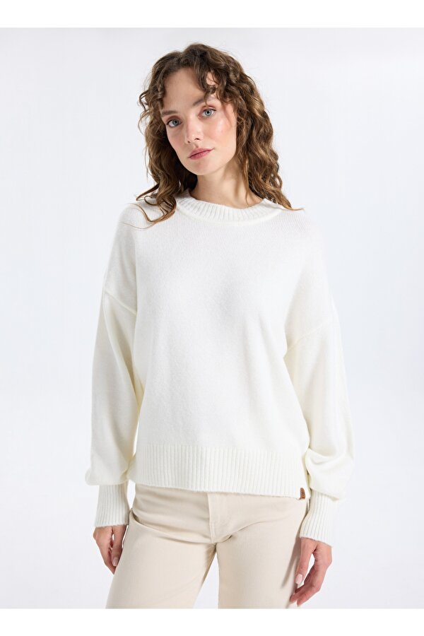 Bisiklet Yaka Loose Fit Düz Örgü Desenli Ekru Kazak Kadın J5WL-KZK7153