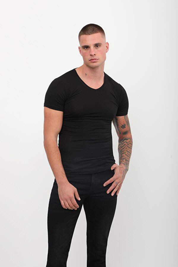 V Yaka Basic Tişört Siyah