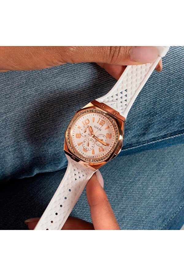 GUGW0694L3 Kadın Kol Saati