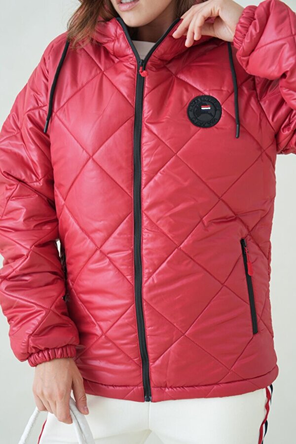 Su ve Rüzgar Geçirmez Jel Elyaflı Kapitone Cepli Spor Mont