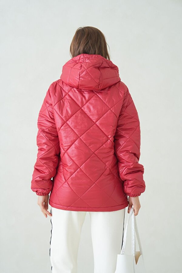 Su ve Rüzgar Geçirmez Jel Elyaflı Kapitone Cepli Spor Mont