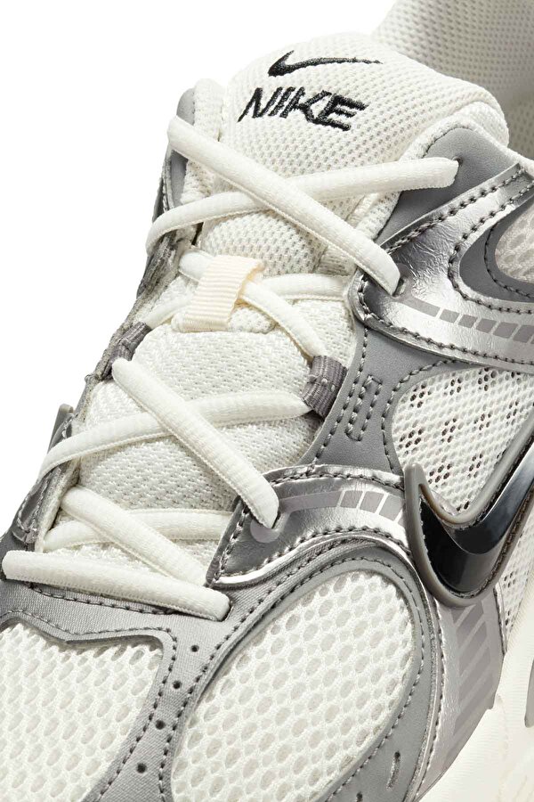 V5 RNR WHITE Man 001