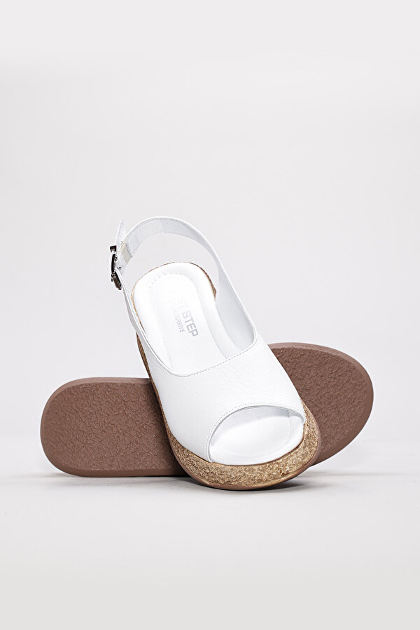 Hakiki Deri  Kadın Dolgu Topuk Sandalet 227ZA15319