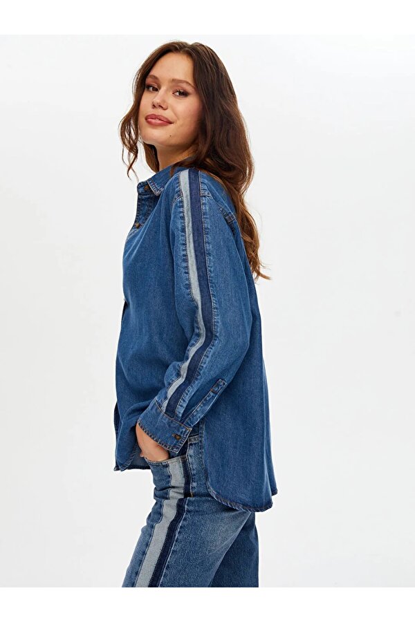 Kontrast Bant Detaylı Tenselli Kadın Jean Gömlek W26JGM001