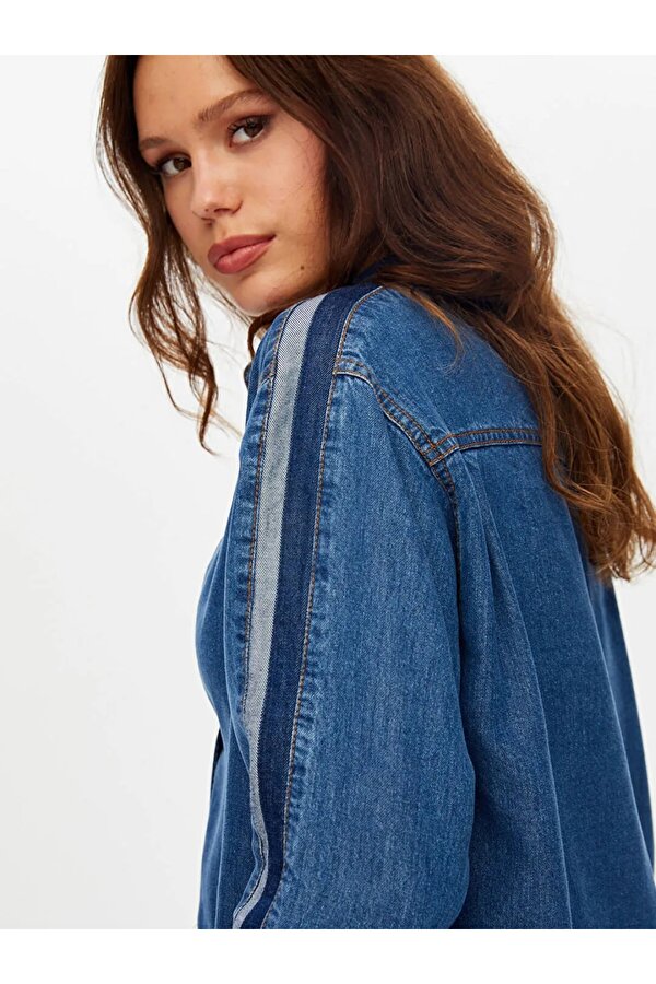 Kontrast Bant Detaylı Tenselli Kadın Jean Gömlek W26JGM001