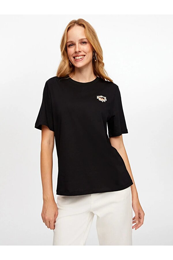 Taş Kalp Nakışlı Kadın T-shirt W26TSH094