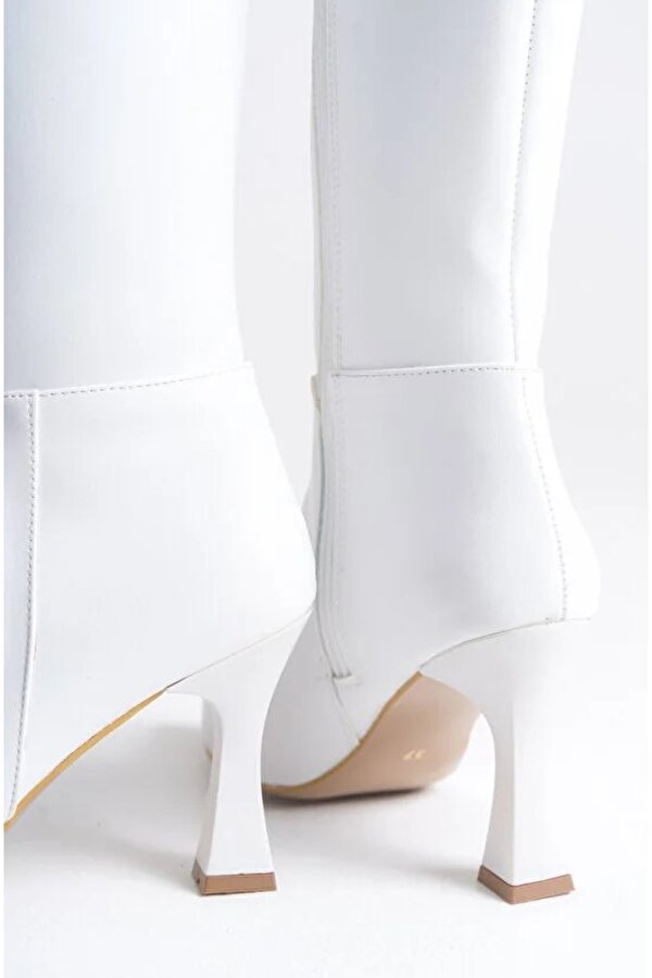 Diz Altı Topuklu Sivri Burun Kadın Çizme