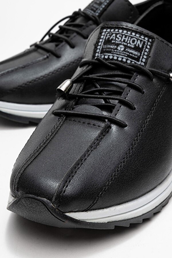 Yumuşak Tabanlı Kadın Ayakkabı SİYAH BEYAZ