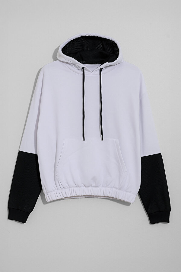 Kadın Kapüşonlu Cepli Siyah-Beyaz Crop Sweatshirt