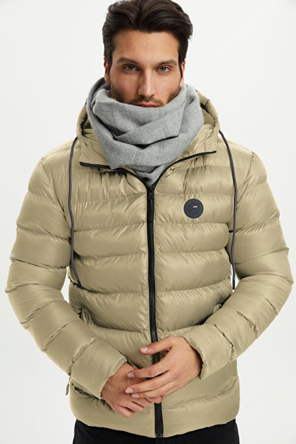 İçi Astarlı Su ve Rüzgar Geçirmez Cepli Kapüşonlu Erkek Mont