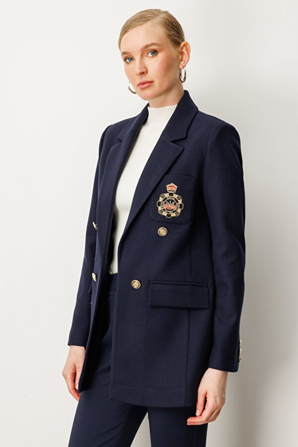 Kadın Önü Armalı Kapak Cepli Kaşe Ceket 5071 Lacivert