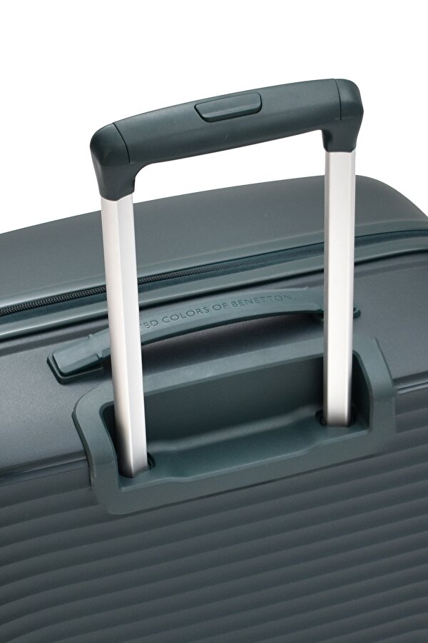 Orta Boy Kırılmaz Valiz – Ultra Hafif, TSA Kilit, Darbeye Dayanıklı