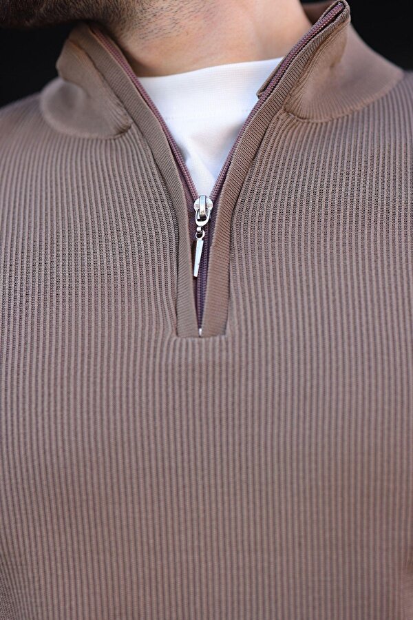 Açık Kahverengi Yarım Fermuarlı Dik Yaka Erkek Triko Kazak 7442