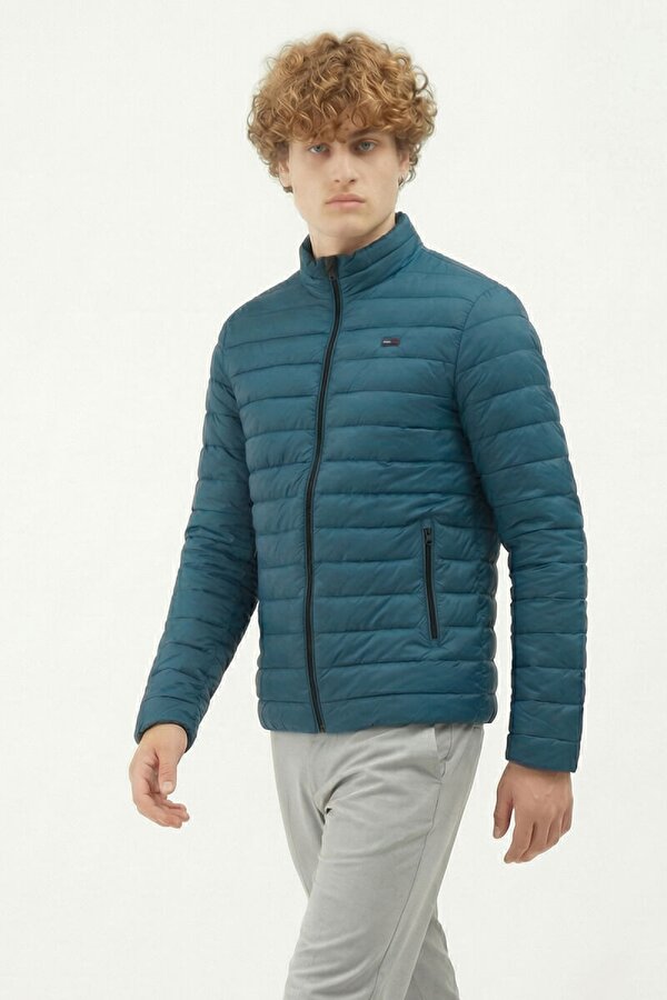 İçi Astarlı Cepli Jel Elyaf Su ve Rüzgar Geçirmez Şişme Kışlık Erkek Mont