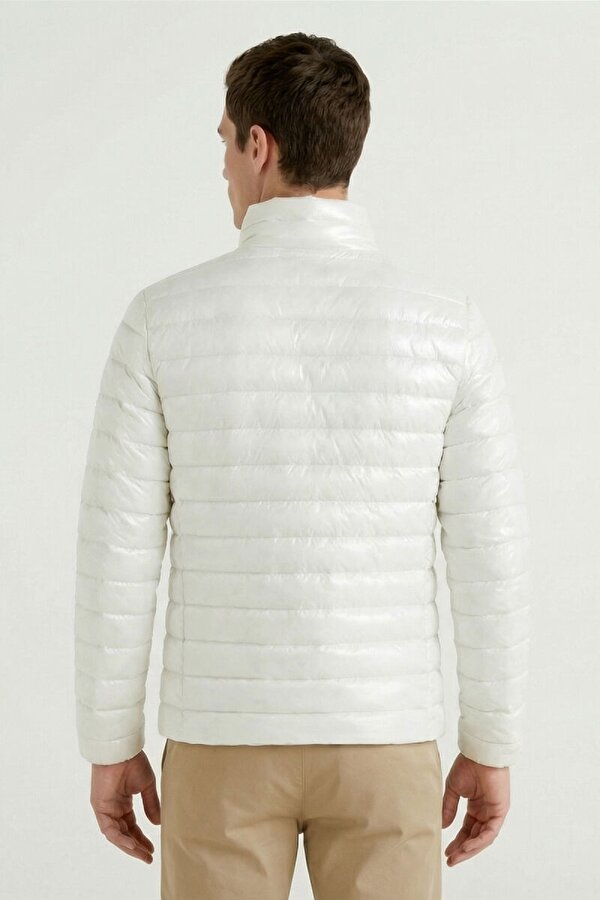 İçi Astarlı Cepli Jel Elyaf Su ve Rüzgar Geçirmez Şişme Kışlık Erkek Mont