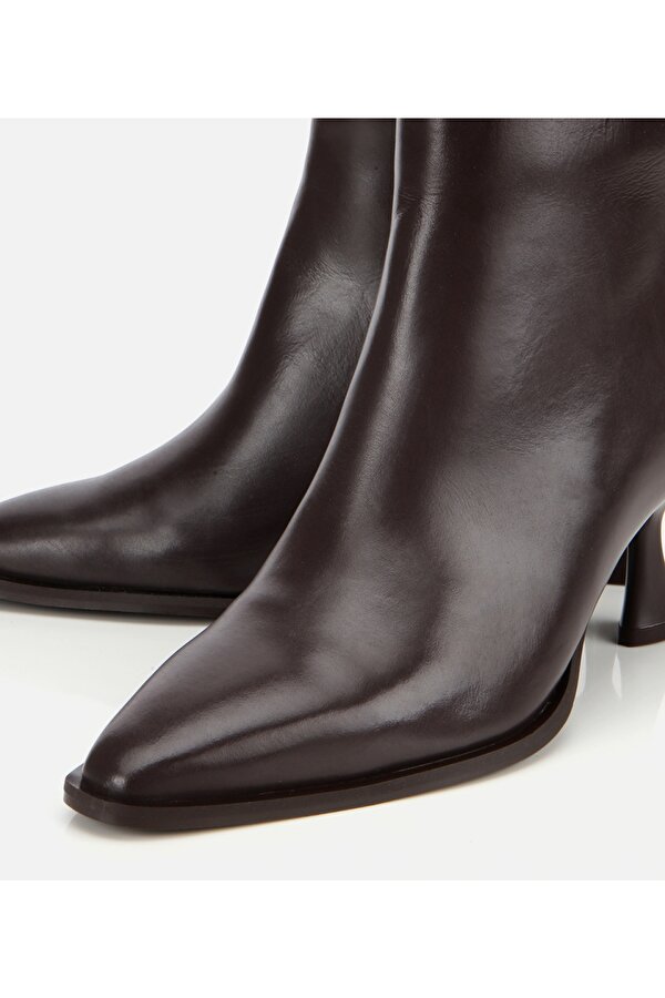 Kadın Deri Kahverengi Sivri Burunlu Bilekte Topuklu Bot