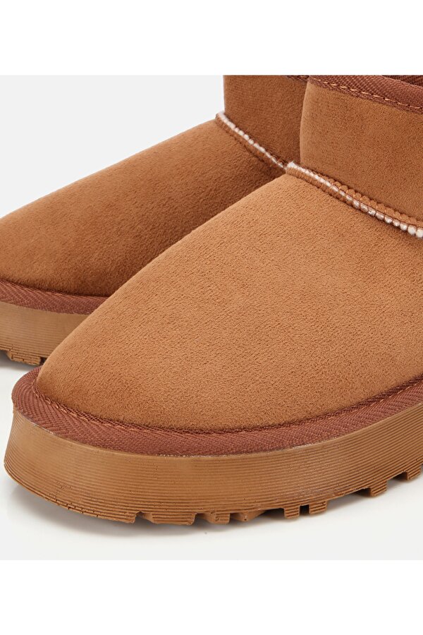 Kadın Süet Taba İçi Kürklü Bilekte Kalın Tabanlı Düz Bot