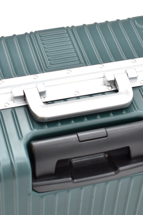 Alüminyum Alaşımlı Büyük Boy Valiz – TSA Kilitli, Ultra Dayanıklı Sert Kabuk, 360° Sessiz Tekerlek