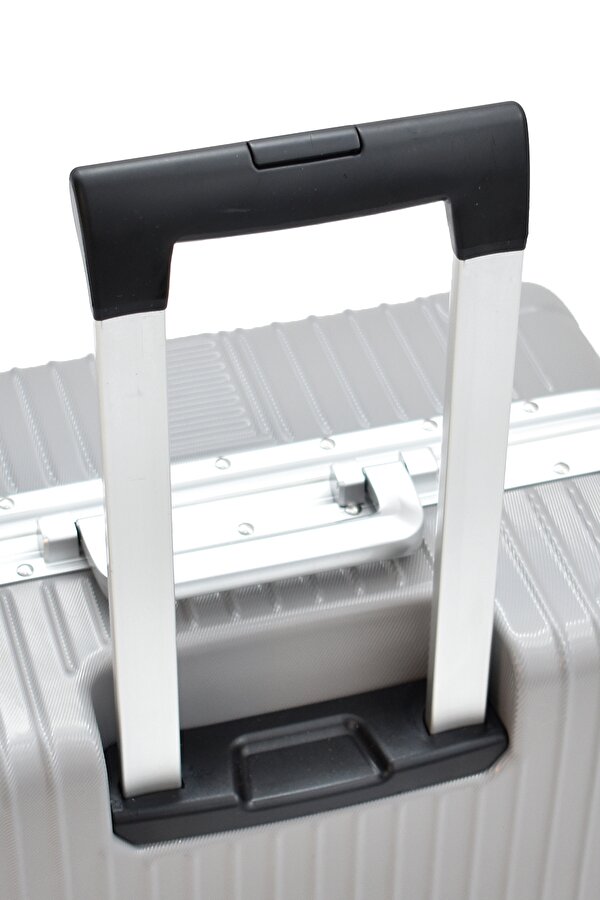 Alüminyum Alaşımlı Büyük Boy Valiz – TSA Kilitli, Ultra Dayanıklı Sert Kabuk, 360° Sessiz Tekerlek