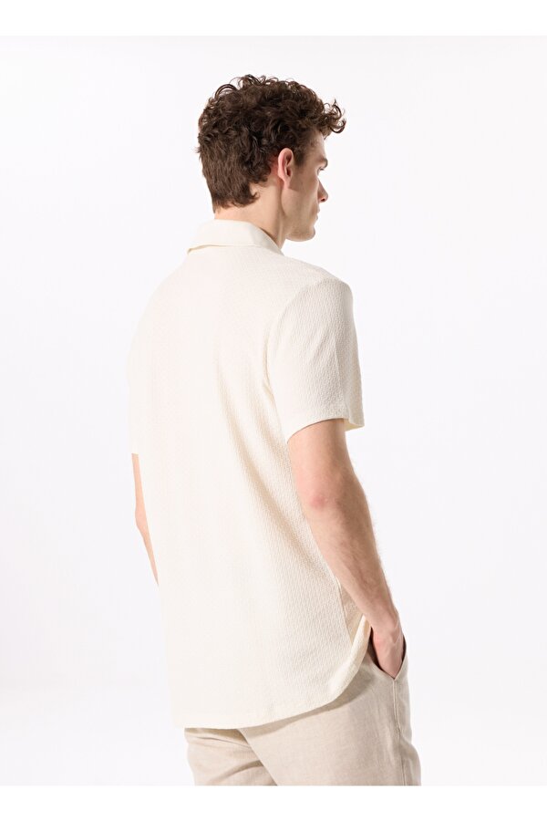 Basic Gömlek Yaka Armürlü Ekru Erkek Gömlek F5SM-GML 2131