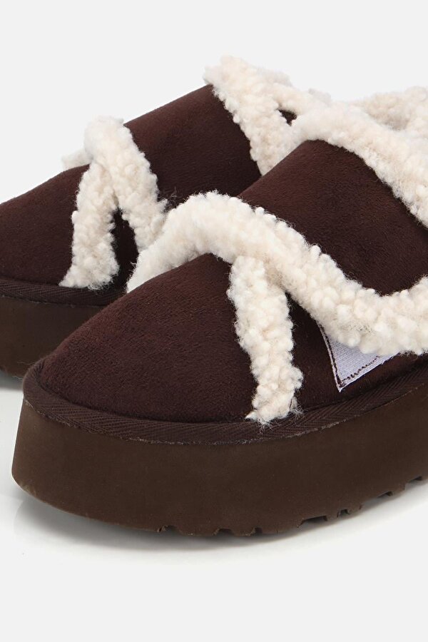 Kadın Süet Kahverengi İçi Kürklü Yüksek Tabanlı Kalın Bantlı Düz Ayakkabı