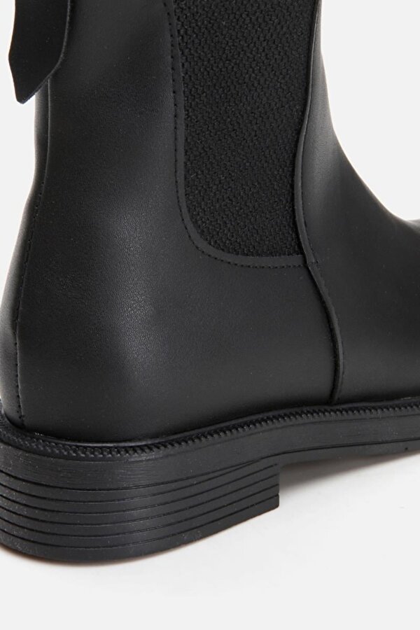 Siyah Kadın Düz Bot