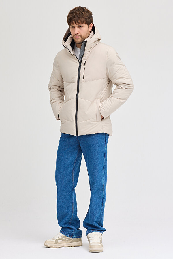 Erkek Kapuşonlu Mont 950