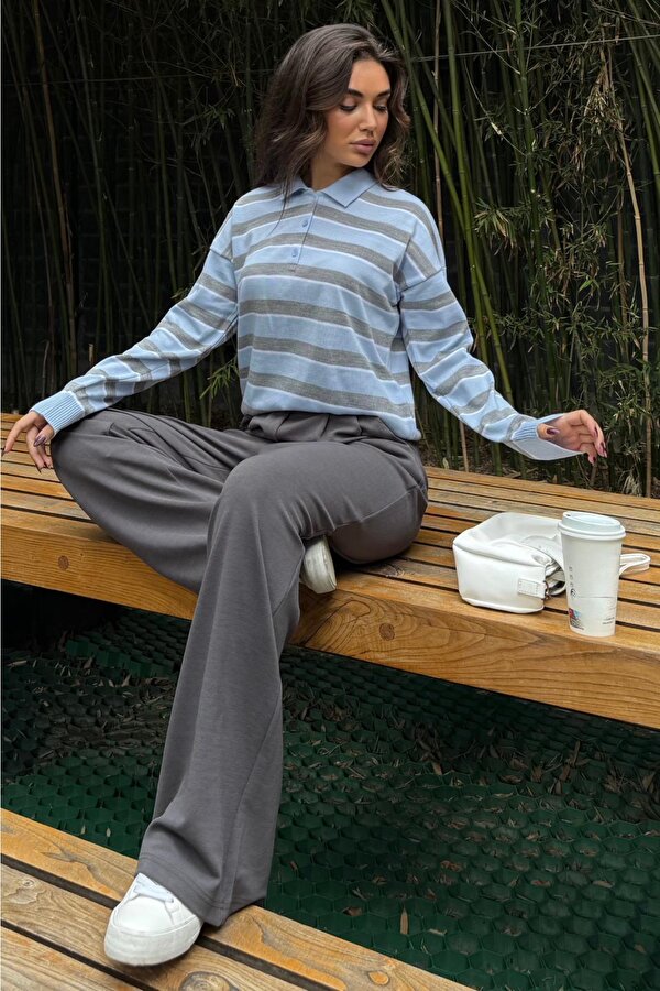 Mavi Çizgili Polo Yaka Düğmeli Kadın Kazak MG2561