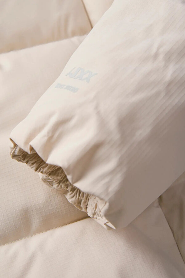 Kadın Jxglobal Kapüşonlu Şişme Mont 12283784 Ekru