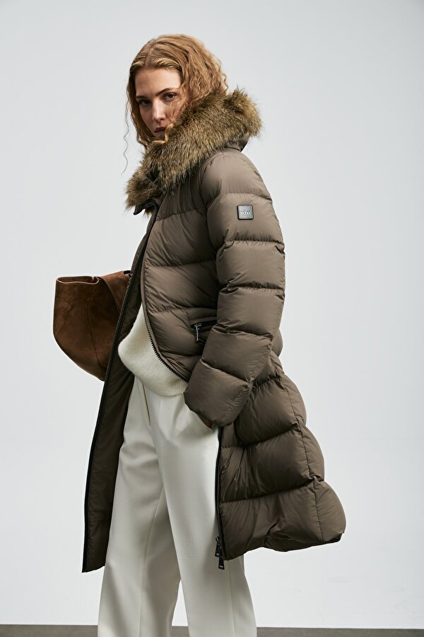 122120046 Eco Kaz Tüyü Kadın Mont