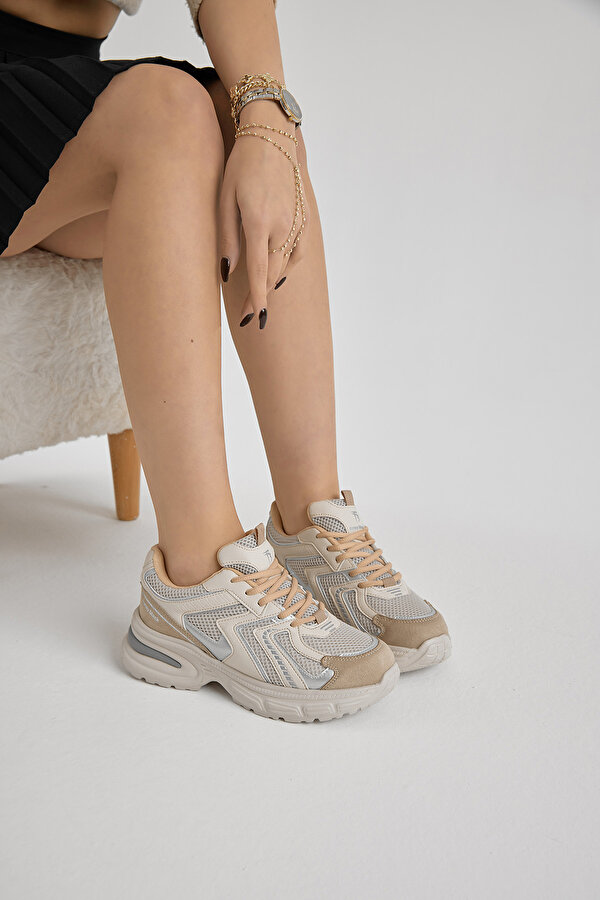 Kadın Bej Kalın Hafif Faylon Taban File Detaylı Bağcıklı Spor Ayakkabı