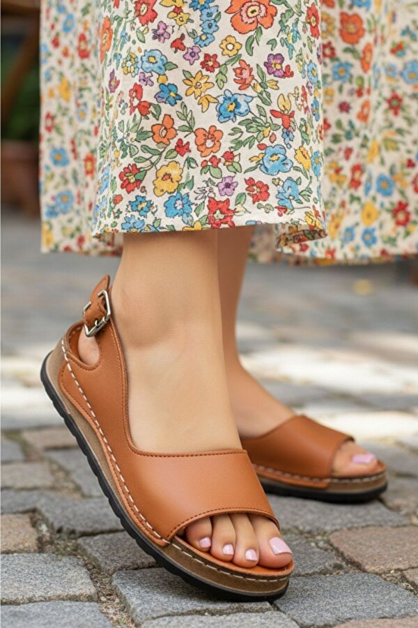 Hakiki Deri Tek Bant Tokalı Arka Bantlı Rahat Düz Taban Kadın Sandalet NAPA-306