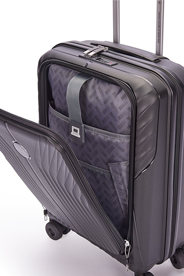 Benetton 8010 Laptop bölmeli Küçük Boy Polipropilen Kırılmaz Valiz  Tekerlekli Valiz SİYAH