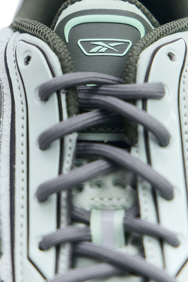 PREMIER ROAD ULTRA Sneakers