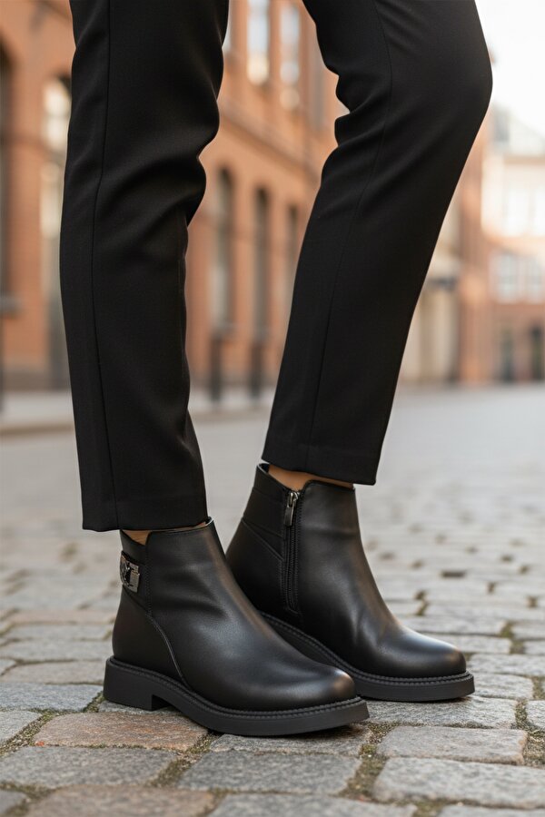 PC-55161 İçi Kürklü Fermuarlı Siyah Kadın Bot