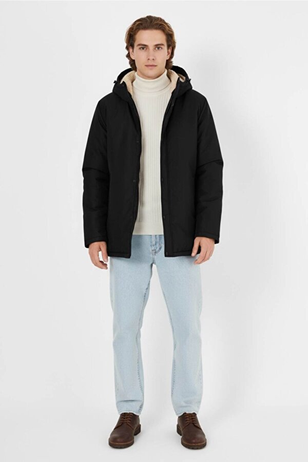 İçi Kürklü Kapüşonlu Jel Elyaflı Su & Rüzgar Geçirmez Cepli Erkek Kışlık Parka Mont