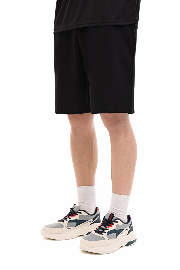 MB 20SN538 6FX Siyah Erkek Şort