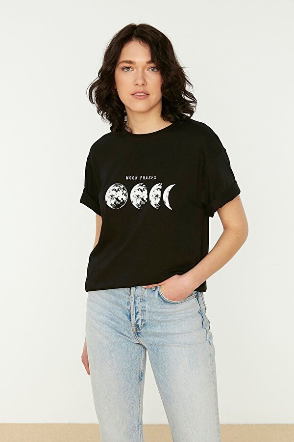 Moon Phases Tasarım Tshirt - FLO 3 Al 1 Öde